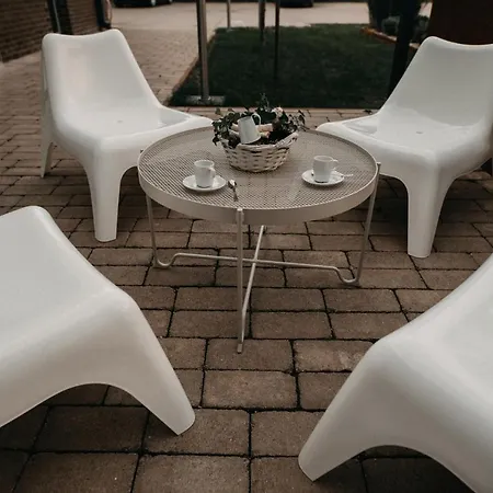 Aquapark Design Nocleg ze śniadaniem Segedyn